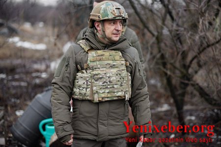 Зеленский приехал в Донбасс