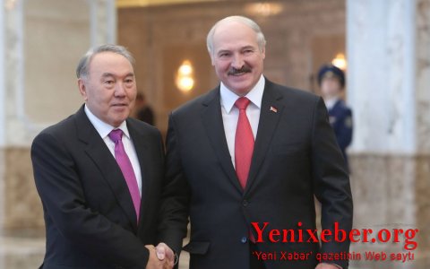 Лукашенко обсудил с Назарбаевым ситуацию в Казахстане