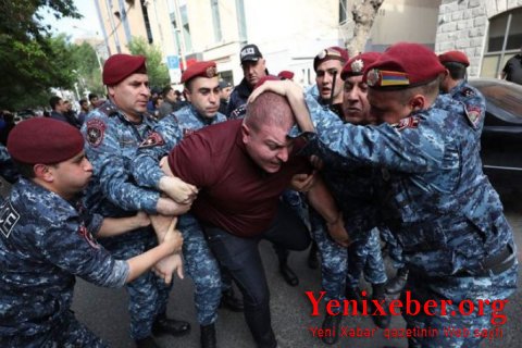В Ереване продолжаются акции протеста против Пашиняна, число задержанных достигло 277-
