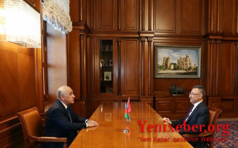 Али Асадов встретился с Фуатом Октаем