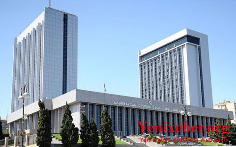 - deputatlığa namizədliyini geri götürüb