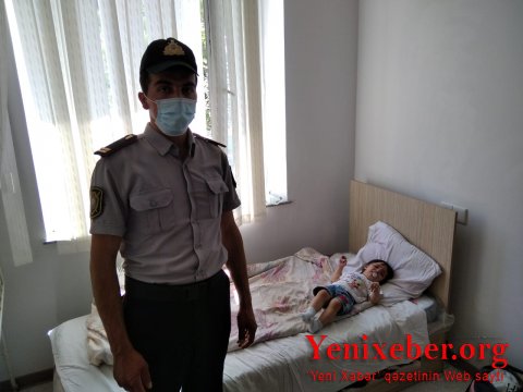 Polis -