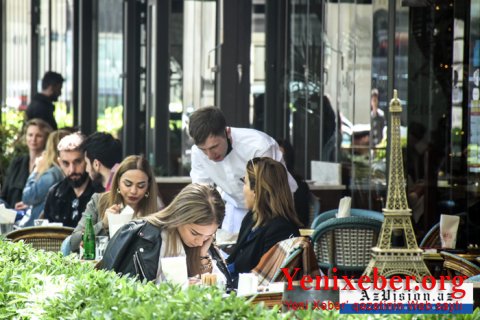Kafe və restoranların daxilində xidmət göstərilməsinə icazə verildi-
