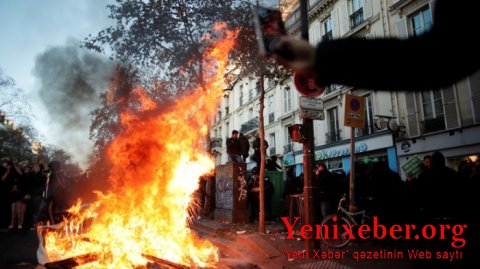 Parisdəki kütləvi iğtişaşlarda xəsarət alanlar var -