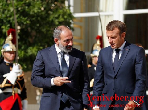 Makron “kiçik bacı”nın fransız vəkili rolunda-