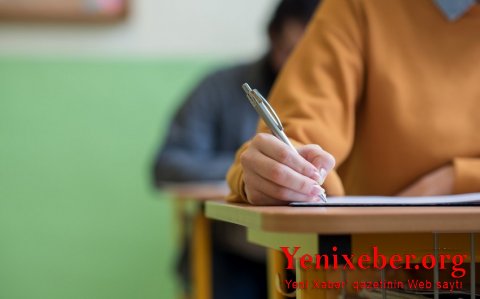 Dövlət qulluğuna qəbul olmaq istəyənlər imtahan verir-