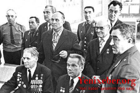 60 illiyində Brejnevdən “60-60” nömrəli “Volqa” alan Makarov –