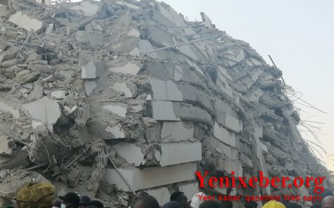 21 mərtəbəli bina çöküb, onlarla insan dağıntılar altında qalıb-