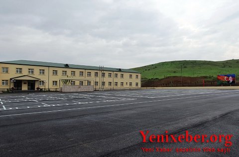 Nazir əsaslı təmir olunan hərbi hissənin açılışında olub-
