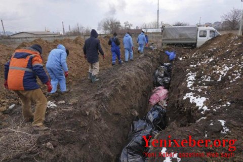 PUTİNİN MARİUPOLDA YARATDIĞI DƏHŞƏT... - Ölənlər kütləvi məzarlıqda basdırılır, aclıq... -