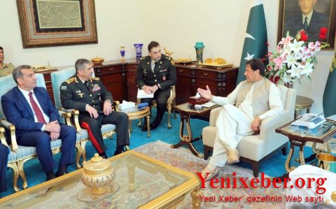Pakistanın Baş naziri Azərbaycanın müdafiə nazirini qəbul edib-