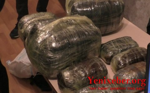 Narkokuryerlər 19 kq narkotiklə saxlanılıb -