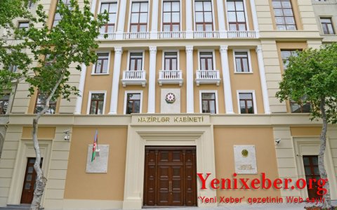 Aprel ayı üçün nazirlərin və komitə rəhbərlərinin qəbul günləri açıqlanıb -