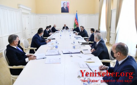 Baş nazir  -