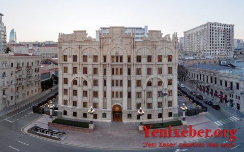 Dələduzluq edən şirkət direktorunun avtomobildə yanaraq ölməsinin yalan olduğu müəyyənləşib