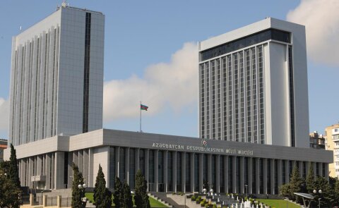 Bələdiyyələrin birləşdirilməsi Milli Məclisə həvalə olunur -