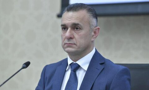 Nazirdən tibb işçiləri ilə bağlı -