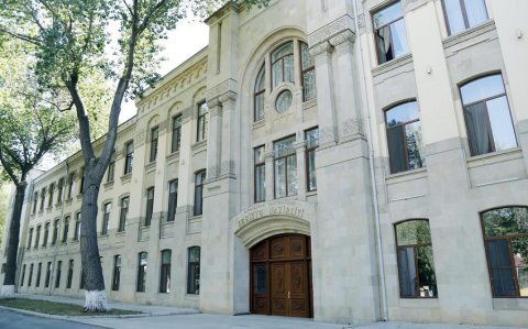 Azərbaycanda 42 həkimin plastik cərrah kimi fəaliyyətinə icazə verilib -