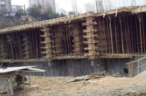 Xətai rayonunda qanunsuz tikintiyə hansı məmur icazə verir?-