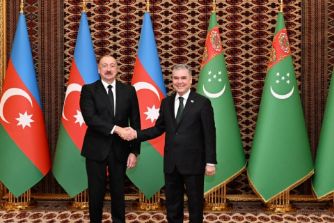Azərbaycan Prezidenti Qurbanqulu Berdiməhəmmədova zəng edib
