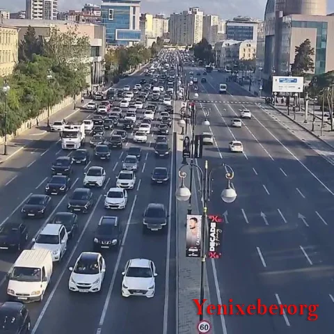 Bakıda 18 istiqamətdə tıxac yaranıb