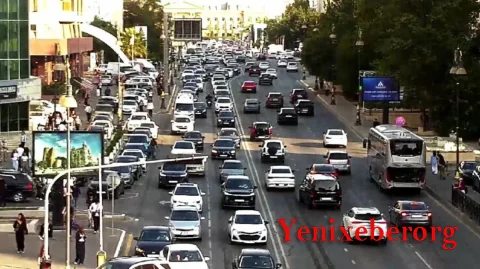 Bakıda 19 istiqamətdə tıxac yaranıb