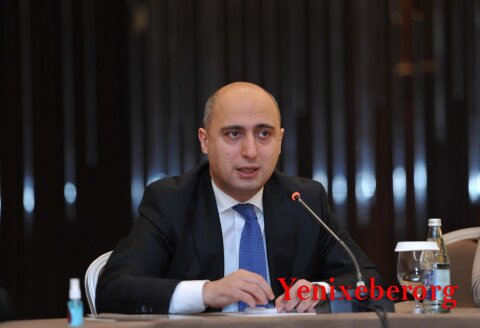 20 il sonra ictimai həyatda rəhbər qadınların daha çox olacağını proqnozlaşdırırıq