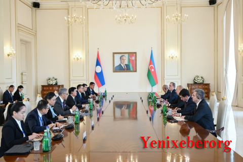Prezident İlham Əliyevin Laos Prezidenti ilə geniş tərkibdə görüşü olub