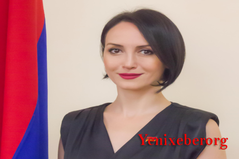 Paşinyanın partiyasından olan deputatı Rusiyaya buraxmayıblar