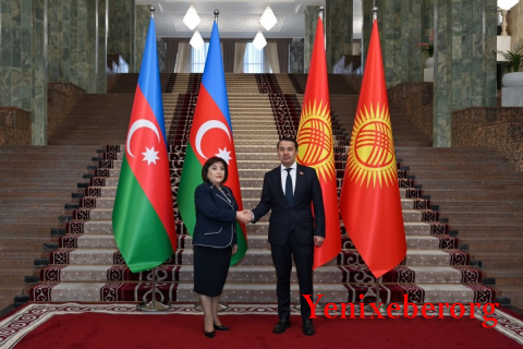 Sahibə Qafarova Qırğızıstan parlamentinin sədri ilə görüşüb