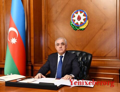 Əhalinin siyahıyaalınması üzrə qrupun işçilərinin aylıq vəzifə maaşları təsdiqlənib